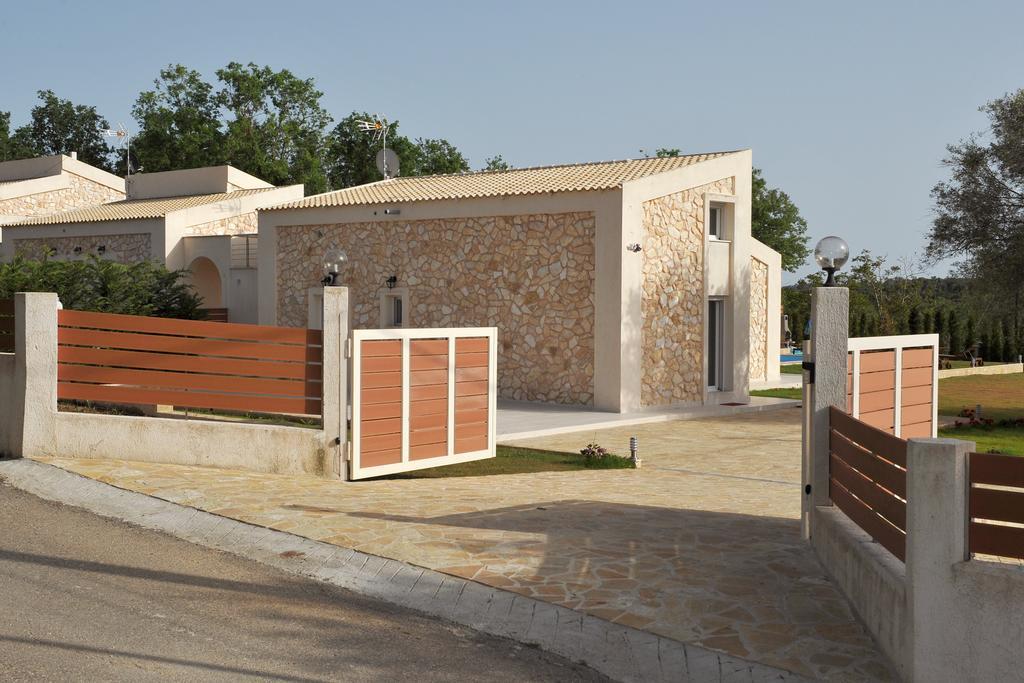Villa Poulades Gouviá Quarto foto