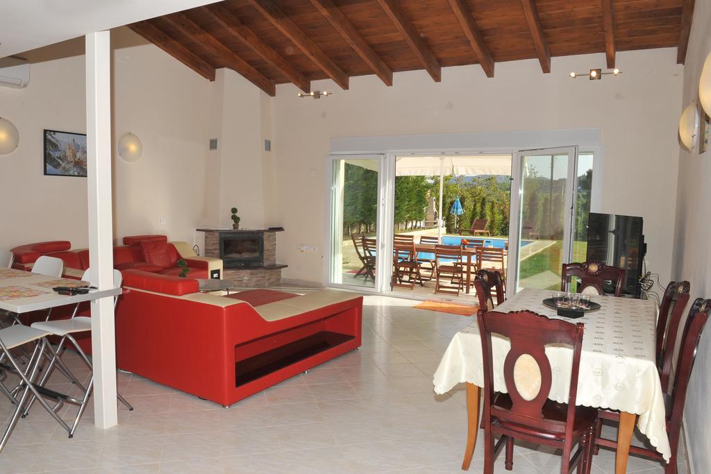 Villa Poulades Gouviá Quarto foto