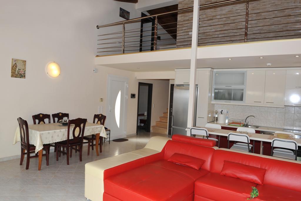 Villa Poulades Gouviá Quarto foto