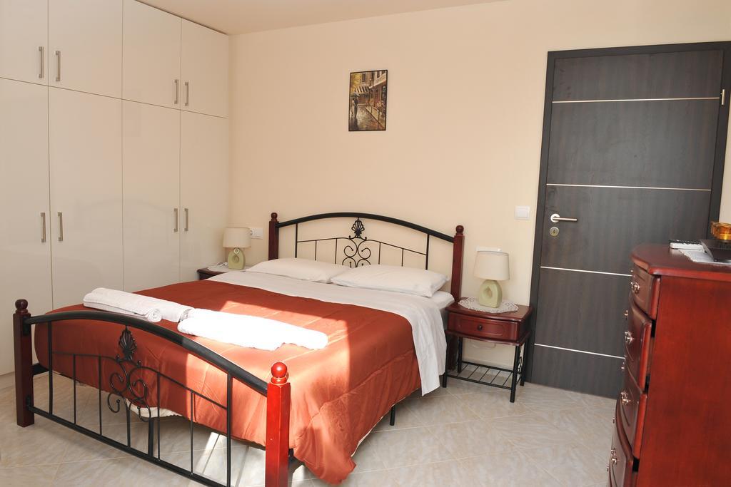 Villa Poulades Gouviá Quarto foto