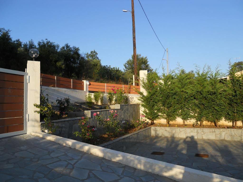 Villa Poulades Gouviá Exterior foto